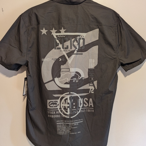 Mens Shirts - Picture 2 of 4